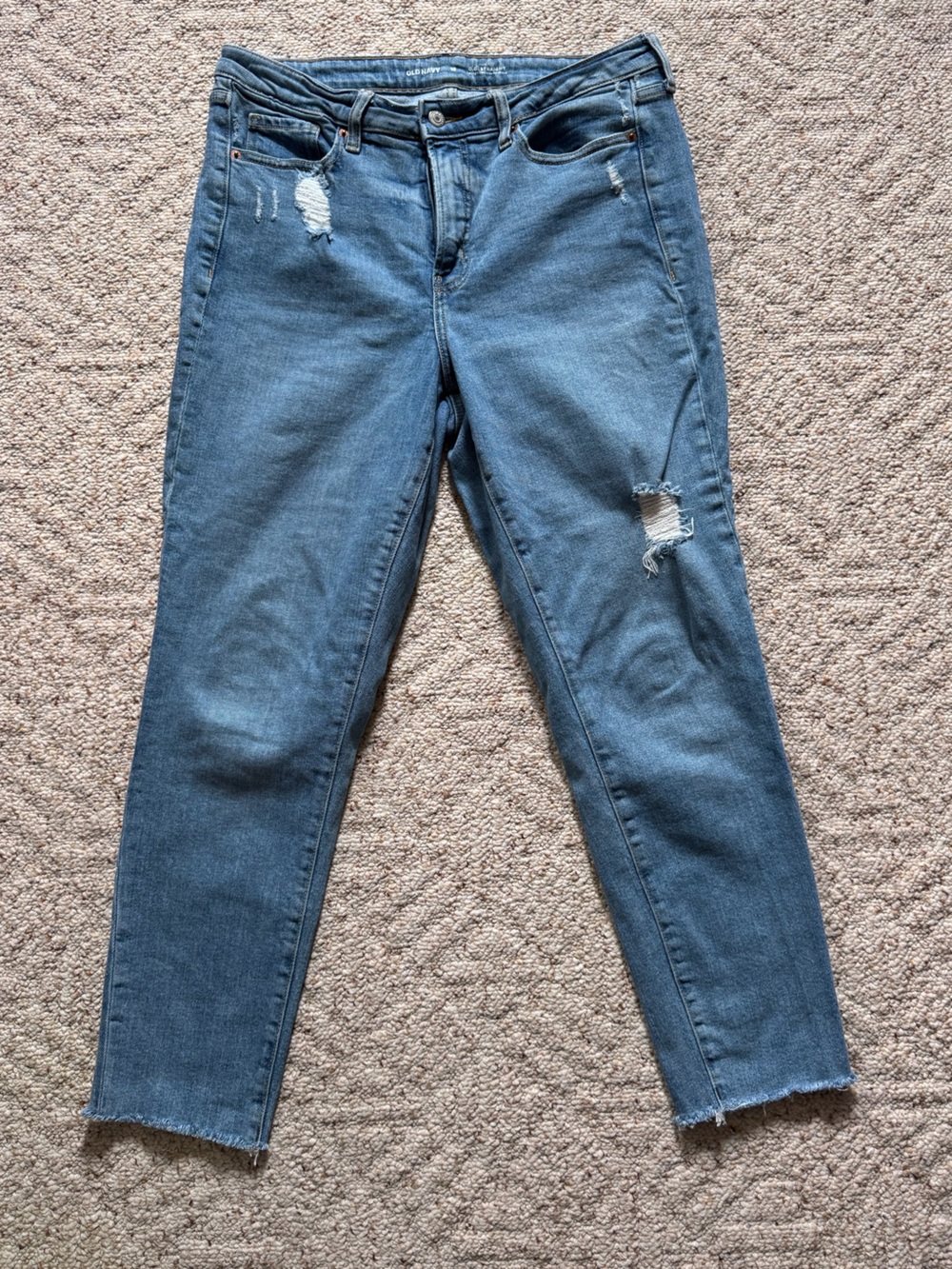 Old Navy Women's Light Blue Skinny Distressed Jeans